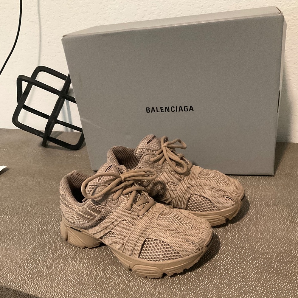 Balenciaga Phantom Sneaker
